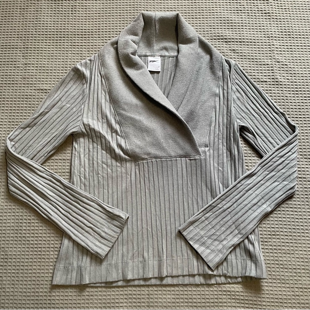 Nike Yoga Luxe‎ Sweater Small Womens Ribbed Coverup Shawl Collar Gray